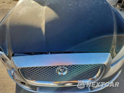 Zdjęcie 11 z 12 samochodu: 2011 JAGUAR XJ VIN:SAJWA1CB6BLV04646 - miniatura