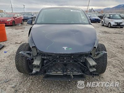 Piąte zdjęcie samochodu w środku: 2022 TESLA MODEL Y VIN:7SAYGDEE3NF451364 - miniatura