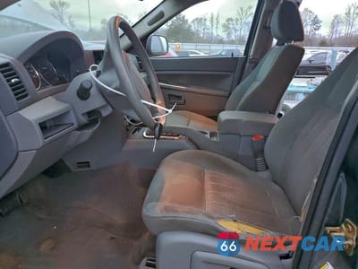 Zdjęcie 7 z 13 samochodu: 2007 JEEP GRAND CHEROKEE LAREDO VIN:1J8GR48K67C662815 - miniatura