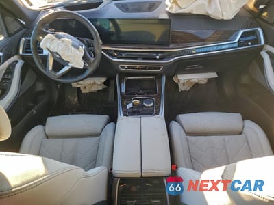 Zdjęcie 8 z 14 samochodu: 2025 BMW X5 XDRIVE40I VIN:5UX23EU05S9W72060 - miniatura