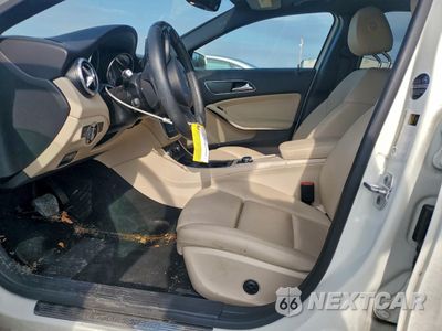 Zdjęcie 7 z 13 samochodu: 2016 MERCEDES-BENZ GLA 250 4MATIC VIN:WDCTG4GB0GJ248819 - miniatura
