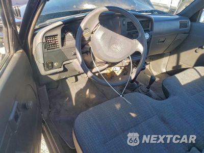 Zdjęcie 8 z 12 samochodu: 1993 TOYOTA PICKUP 1/2 TON SHORT WHEELBASE DX VIN:4TARN01P2PZ124308 - miniatura