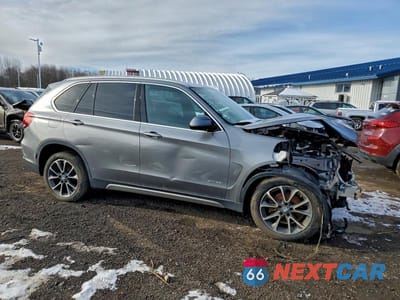 Czwarte zdjęcie samochodu z boku: 2018 BMW X5 XDRIVE35I VIN:5UXKR0C59JL072352 - miniatura