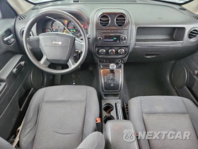 Zdjęcie 8 z 14 samochodu: 2010 JEEP PATRIOT SPORT VIN:1J4NF2GB7AD593125 - miniatura