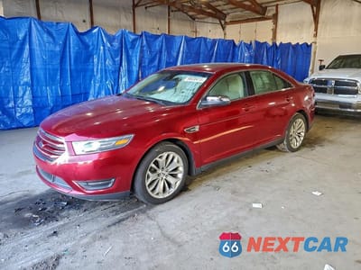 2017 FORD TAURUS LIMITED 1FAHP2F89HG124039 - główne zdjęcie licytacji z USA - miniatura