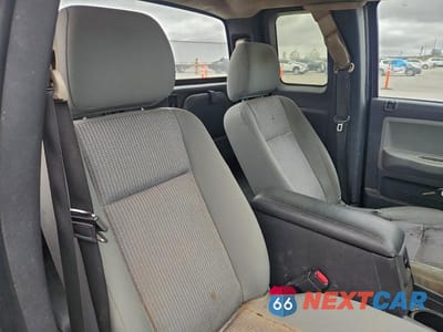 Zdjęcie 10 z 11 samochodu: 2011 DODGE DAKOTA ST VIN:1D7RE2BK5BS623260 - miniatura