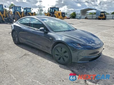 Czwarte zdjęcie samochodu z boku: 2024 TESLA MODEL 3 VIN:5YJ3E1EA8RF744353 - miniatura