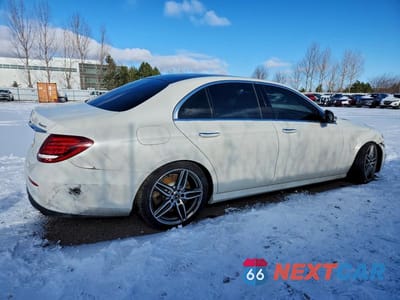 Trzecie zdjęcie samochodu z tyłu: 2019 MERCEDES-BENZ E 450 4MATIC VIN:WDDZF6JB8KA531314 - miniatura