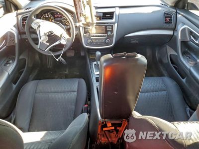 Zdjęcie 8 z 14 samochodu: 2018 NISSAN ALTIMA 2.5 VIN:1N4AL3AP5JC109133 - miniatura