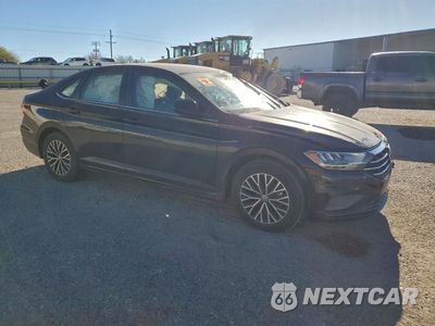 Czwarte zdjęcie samochodu z boku: 2021 VOLKSWAGEN JETTA S VIN:3VWC57BU5MM049749 - miniatura