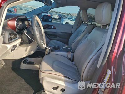 Zdjęcie 7 z 14 samochodu: 2017 CHRYSLER PACIFICA LIMITED VIN:2C4RC1GG7HR647701 - miniatura