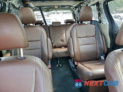 Zdjęcie 10 z 14 samochodu: 2019 TOYOTA SIENNA XLE VIN:5TDYZ3DC5KS998189 - miniatura