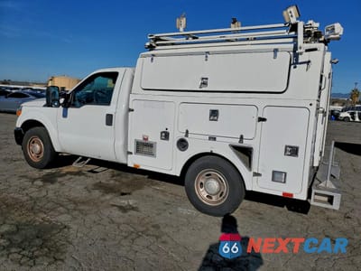 Drugie zdjęcie samochodu z przodu: 2013 FORD F350 SUPER DUTY UTILITY / SERVICE TRUCK VIN:1FDRF3A60DEB92616 - miniatura