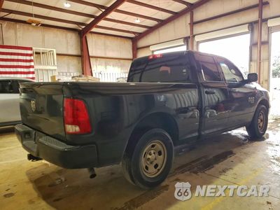 Trzecie zdjęcie samochodu z tyłu: 2019 RAM 1500 CLASSIC TRADESMAN VIN:1C6RR6FG0KS618695 - miniatura