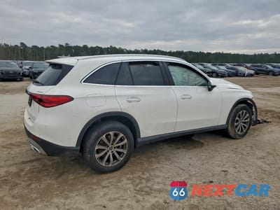 Trzecie zdjęcie samochodu z tyłu: 2025 MERCEDES-BENZ GLC 300 4MATIC VIN:W1NKM4HB1SF236790 - miniatura