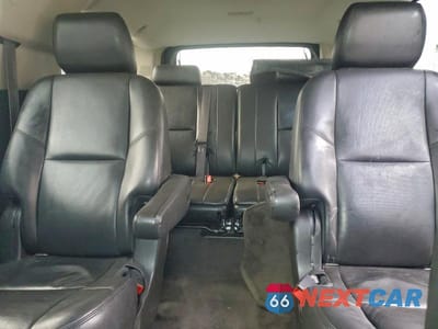 Zdjęcie 10 z 13 samochodu: 2013 GMC YUKON XL DENALI VIN:1GKS2MEF4DR332102 - miniatura