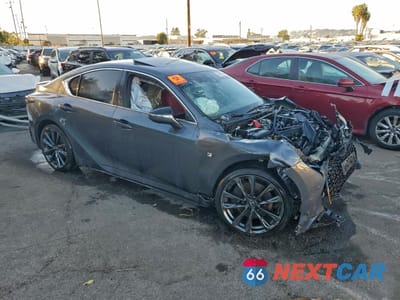 Czwarte zdjęcie samochodu z boku: 2023 LEXUS IS 350 F SPORT DESIGN VIN:JTHGZ1B23P5071004 - miniatura