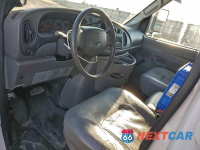 Zdjęcie 8 z 13 samochodu: 2006 FORD ECONOLINE E450 SUPER DUTY CUTAWAY VAN VIN:1FDXE45S86HA86746 - miniatura