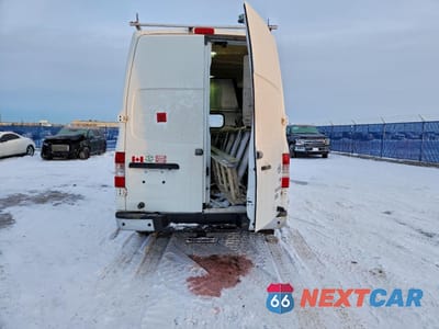 Zdjęcie 6 z 13 samochodu: 2013 NISSAN NV 2500 VIN:1N6BF0LY1DN101983 - miniatura