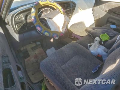 Zdjęcie 8 z 12 samochodu: 1999 DODGE RAM 2500 VIN:3B7KF2668XM524356 - miniatura