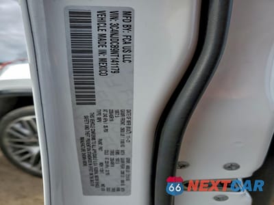 Zdjęcie 12 z 13 samochodu: 2022 JEEP COMPASS LIMITED VIN:3C4NJDCB9NT141179 - miniatura