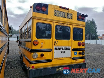 Trzecie zdjęcie samochodu z tyłu: 2000 FORD E350 SCHOOL BUS VIN:1FDSE35F1YHB36378 - miniatura
