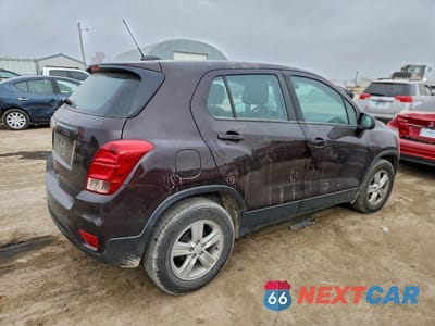 Trzecie zdjęcie samochodu z tyłu: 2020 CHEVROLET TRAX LS VIN:KL7CJKSB0LB352408 - miniatura