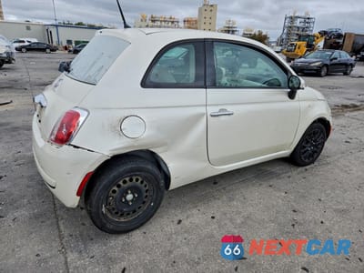 Trzecie zdjęcie samochodu z tyłu: 2015 FIAT 500 POP VIN:3C3CFFAR1FT636762 - miniatura