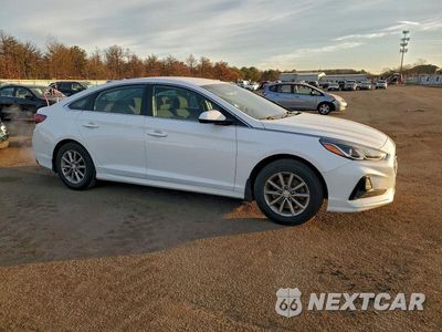 Czwarte zdjęcie samochodu z boku: 2019 HYUNDAI SONATA SE VIN:5NPE24AF6KH733685 - miniatura