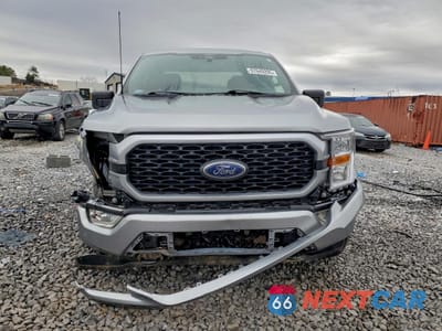 Piąte zdjęcie samochodu w środku: 2022 FORD F150 SUPERCREW VIN:1FTFW1E52NKD88220 - miniatura