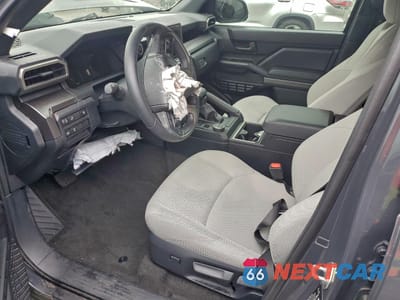 Zdjęcie 7 z 15 samochodu: 2025 TOYOTA 4RUNNER SR5 VIN:JTEVA5AR3S5005062 - miniatura