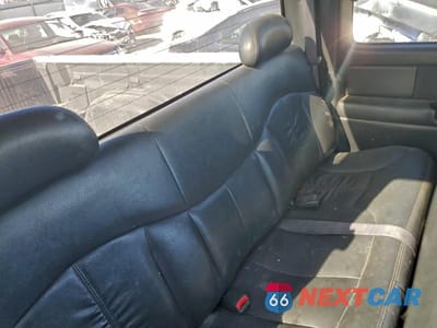 Zdjęcie 10 z 12 samochodu: 2000 CHEVROLET SILVERADO K1500 VIN:2GCEK19T2Y1205581 - miniatura
