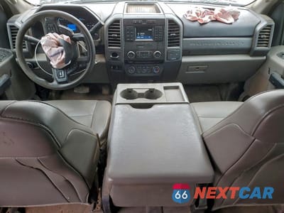 Zdjęcie 8 z 12 samochodu: 2018 FORD F250 SUPER DUTY TRUCK CAB AND CHASSIS VIN:1FT7W2AT0JEB39650 - miniatura