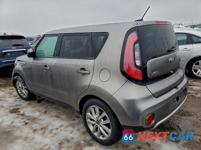 Drugie zdjęcie samochodu z przodu: 2018 KIA SOUL + VIN:KNDJP3A55J7601389 - miniatura