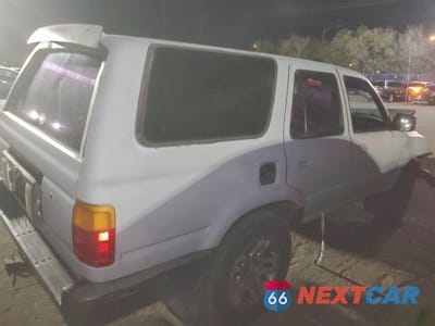 Trzecie zdjęcie samochodu z tyłu: 1991 TOYOTA 4RUNNER VN VIN:JT3VN39WXM8013558 - miniatura