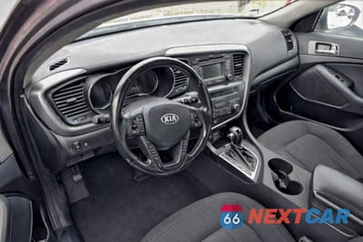 Zdjęcie 9 z 10 samochodu: 2012 KIA OPTIMA HYBRID VIN:KNAGM4ADXC5027576 - miniatura