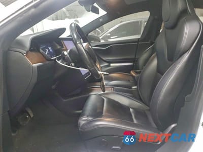 Zdjęcie 7 z 11 samochodu: 2019 TESLA MODEL S VIN:5YJSA1E28KF330088 - miniatura