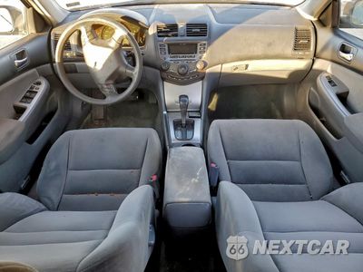 Zdjęcie 8 z 14 samochodu: 2007 HONDA ACCORD EX VIN:1HGCM56797A171113 - miniatura