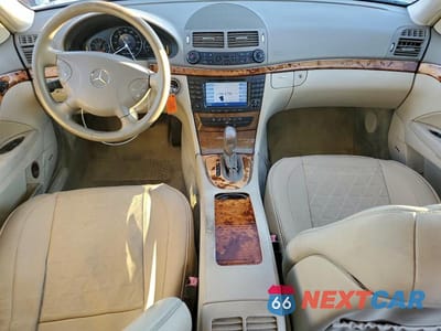Zdjęcie 8 z 12 samochodu: 2006 MERCEDES-BENZ E 350 VIN:WDBUF56J66A797062 - miniatura