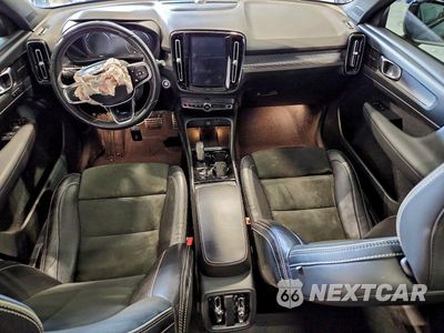 Zdjęcie 8 z 13 samochodu: 2021 VOLVO XC40 T5 R-DESIGN VIN:YV4162UMXM2444439 - miniatura
