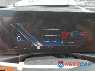 Zdjęcie 9 z 11 samochodu: 2023 BMW 330I VIN:3MW69FF01P8D31502 - miniatura