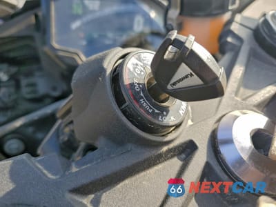 Zdjęcie 8 z 10 samochodu: 2025 KAWASAKI ZX636 K VIN:JKBZXJK12SA010000 - miniatura