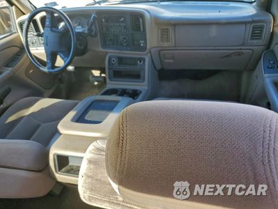 Zdjęcie 8 z 12 samochodu: 2004 GMC NEW SIERRA C1500 VIN:2GTEC19V641136743 - miniatura