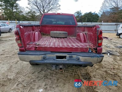 Zdjęcie 6 z 11 samochodu: 2004 CHEVROLET SILVERADO K2500 HEAVY DUTY VIN:1GCHK232X4F179527 - miniatura