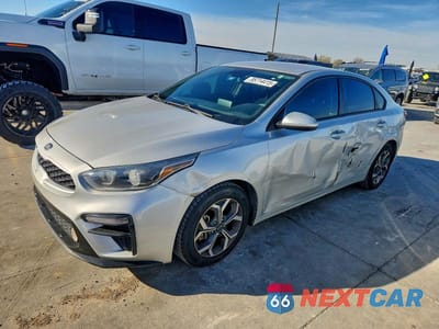 2020 KIA FORTE LXS 3KPF24AD0LE201910 - główne zdjęcie licytacji z USA - miniatura