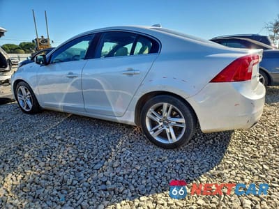 Drugie zdjęcie samochodu z przodu: 2015 VOLVO S60 PREMIER VIN:YV126MFK4F2357146 - miniatura