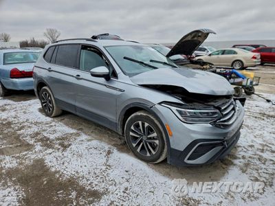 Czwarte zdjęcie samochodu z boku: 2023 VOLKSWAGEN TIGUAN S VIN:3VVRB7AX8PM095485 - miniatura