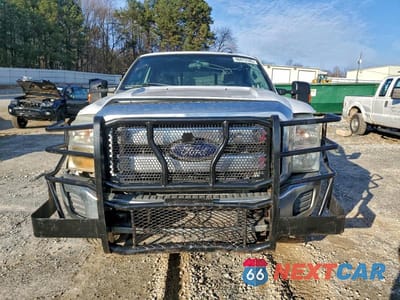 Piąte zdjęcie samochodu w środku: 2016 FORD F250 FLATBED TRUCK VIN:1FT7X2B61GEC24494 - miniatura