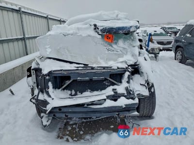 Piąte zdjęcie samochodu w środku: 2016 GMC YUKON DENALI VIN:1GKS2CKJ4GR385194 - miniatura