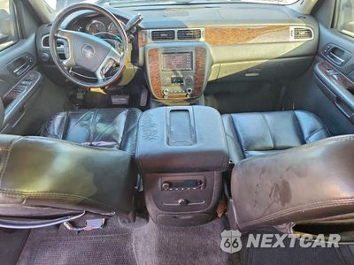 Zdjęcie 8 z 14 samochodu: 2007 GMC NEW SIERRA DENALI VIN:2GTEK638071707585 - miniatura